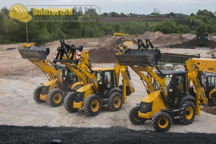 JCB_Celebration_2013_Bauforum24_22.jpg