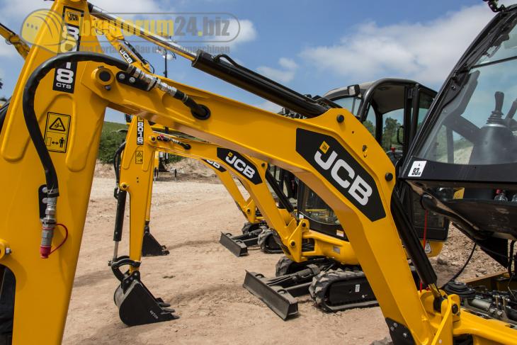 JCB_Celebration_2013_Bauforum24_52.jpg