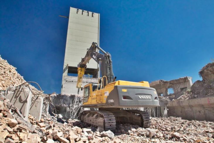 Volvo_EC700B__1_hi.jpg