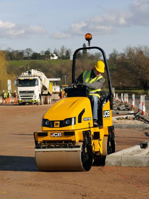 V1302_JCB_VMT160.jpg