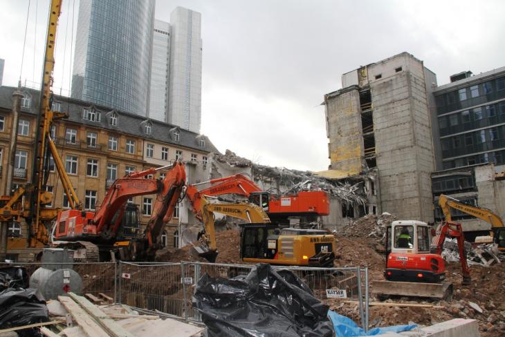 Henninger_Turm_Abbruch_5_12_13_465.jpg