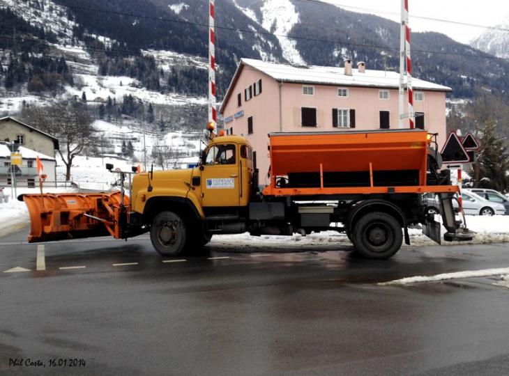 saurer_Winterdienst.jpg