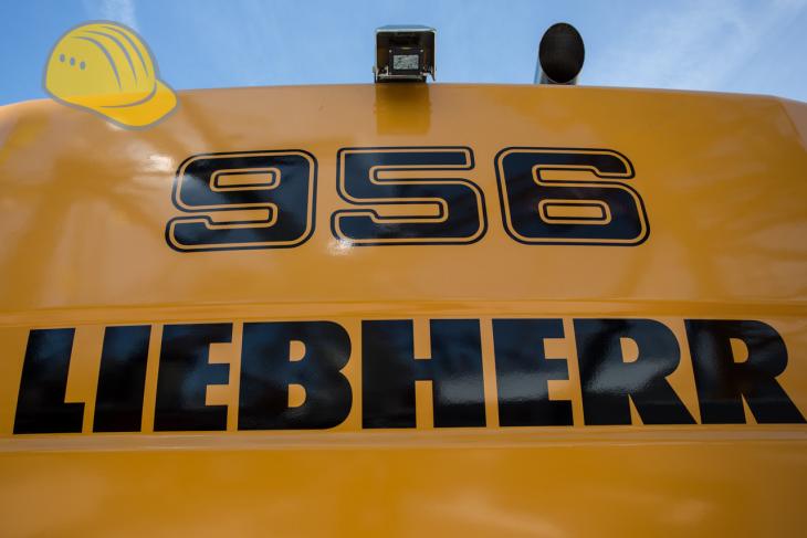 conexpo2014_liebherr_90.jpg