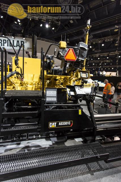 conexpo2014_cat_120.jpg