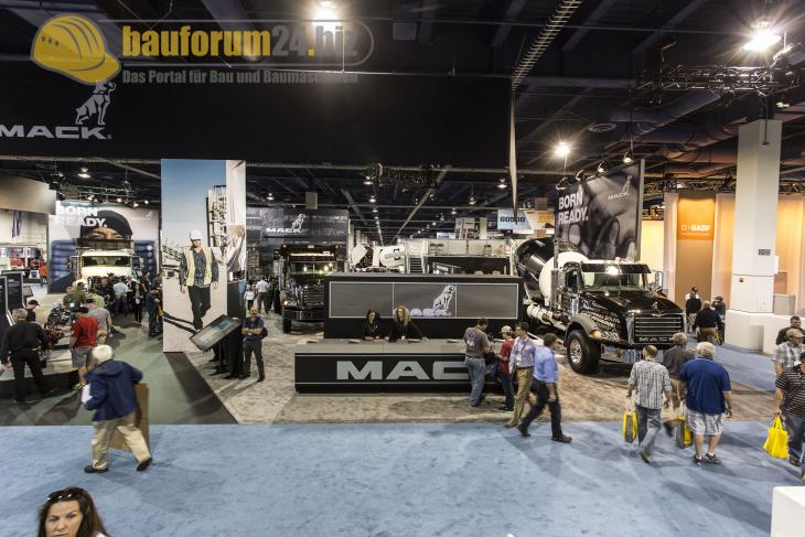 conexpo2014_mack_24.jpg