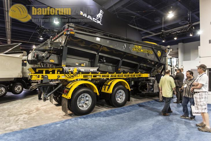 conexpo2014_mack_28.jpg