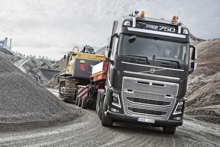 Volvo_FH16_3.jpg