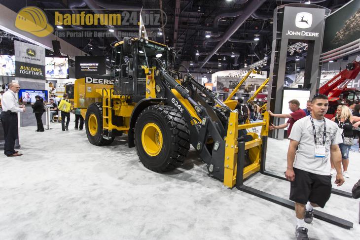 conexpo2014_john_deere_4.jpg