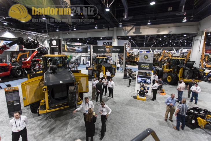 conexpo2014_john_deere_10.jpg