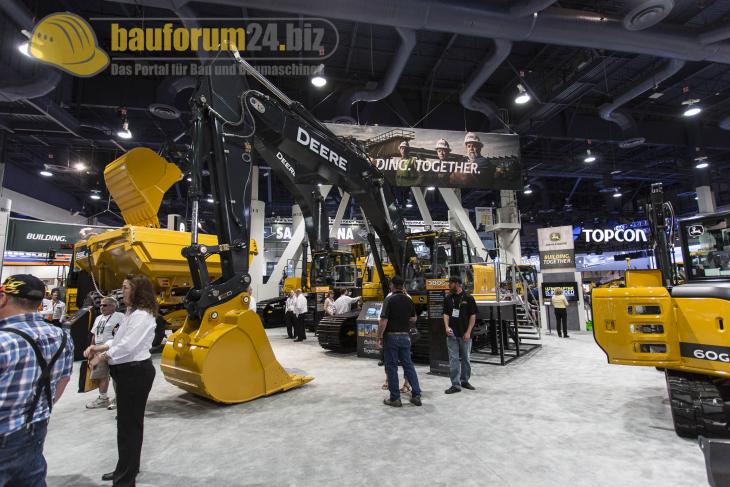 conexpo2014_john_deere_19.jpg