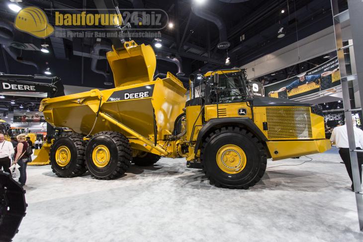 conexpo2014_john_deere_21.jpg