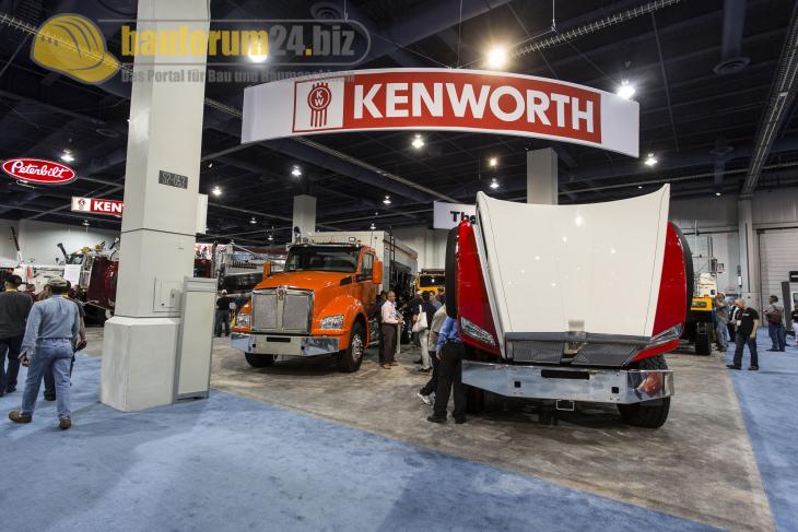 conexpo2014_kennworth.jpg