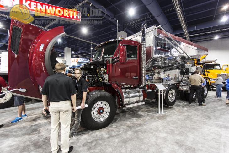 conexpo2014_kennworth_4.jpg