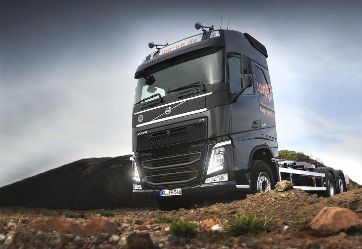 Volvo_FH_Abrollkipper1.jpg