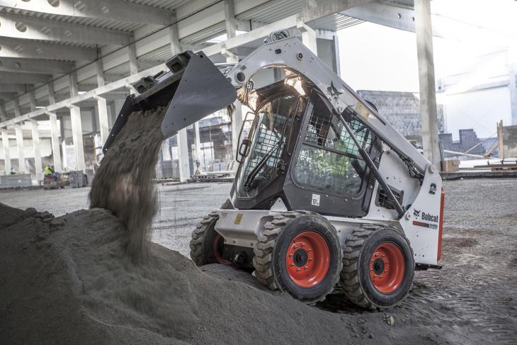 Bobcat_Skid_Steer_S450_3.jpg