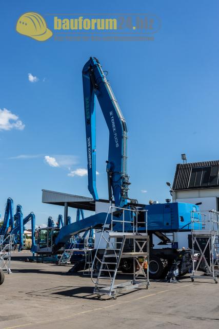 terex_125_jahre_mhl_385d_6.jpg