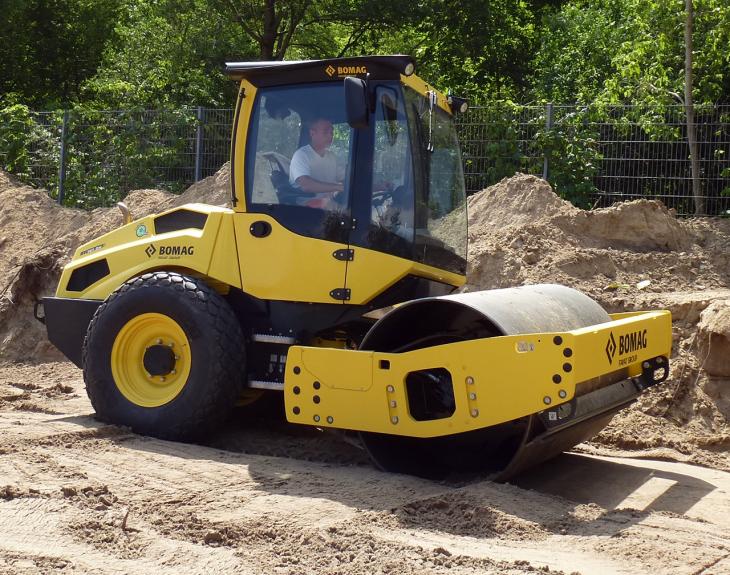 Bomag1.jpg