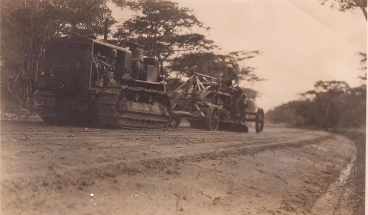 Tanzania_Cat_Tow_Grader_04.jpg