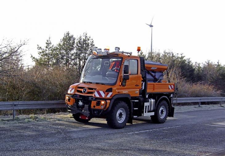 Unimog_U318_02_Bauforum24.jpg