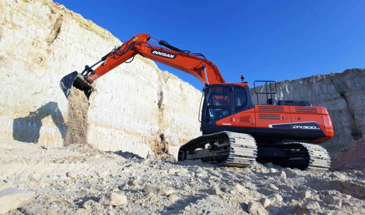 Doosan_DX300LC_5_Quarry_3.jpg