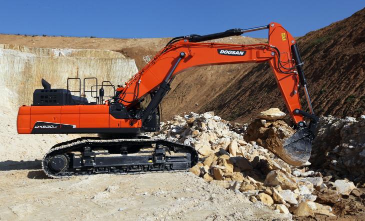 Doosan_DX420LC_5_Steinbruch2.jpg