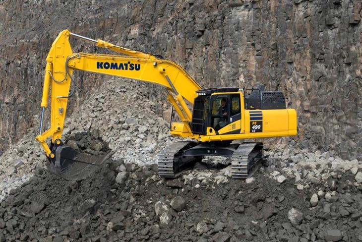 Komatsu_PC490LC_11_3.jpg