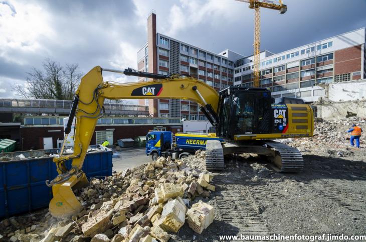Abbruch_Verwaltungstrakt_Paracelsiusklinik_1.4.15__9_von_11_.jpg