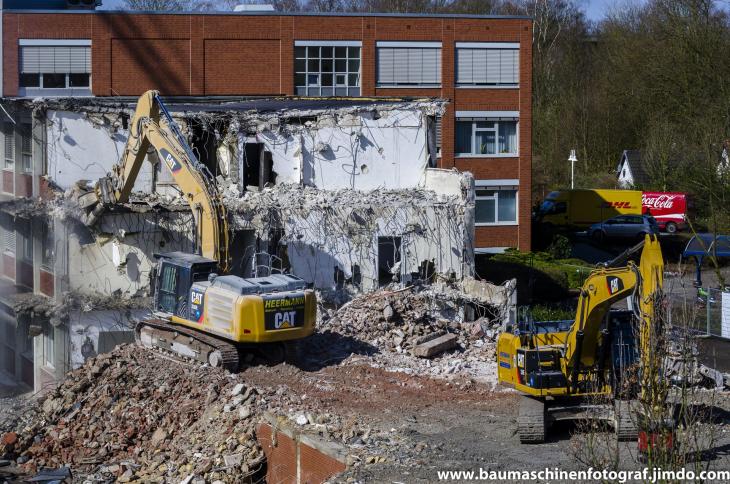 Abbruch_Verwaltungstrakt_Paracelsiusklinik_2.4.15__2_von_25_.jpg