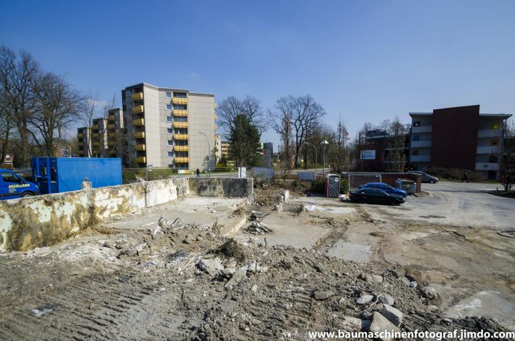 Abbruch_Verwaltungstrakt_Pracelsiusklinik_09.04.2015__5_von_12_.jpg