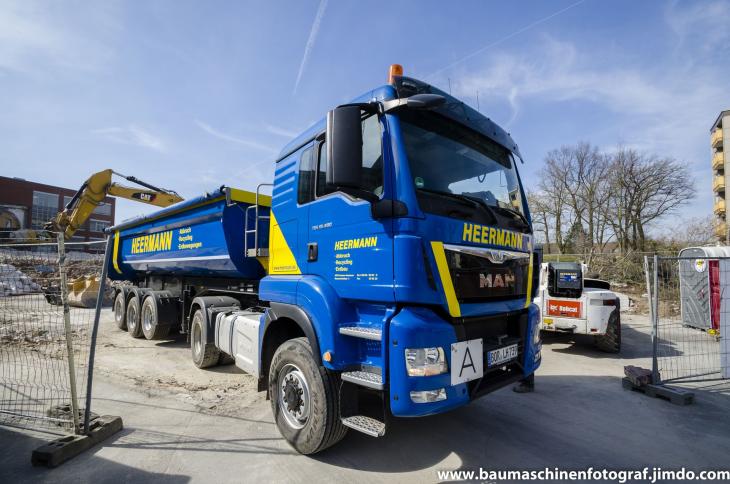 Abbruch_Verwaltungstrakt_Pracelsiusklinik_14.04.2015__1_von_8_.jpg