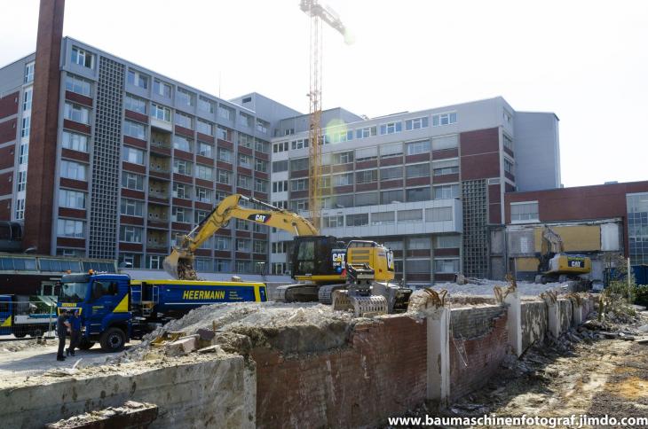 Abbruch_Verwaltungstrakt_Pracelsiusklinik_14.04.2015__4_von_8_.jpg