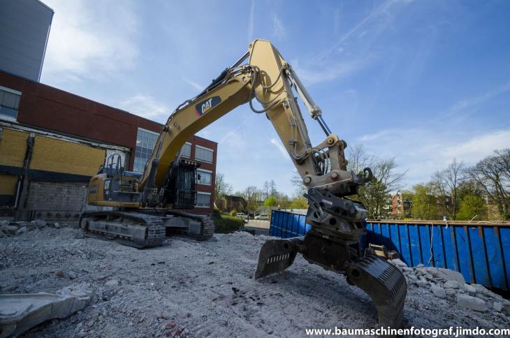 Abbruch_Verwaltungstrakt_Pracelsiusklinik_14.04.2015__6_von_8_.jpg