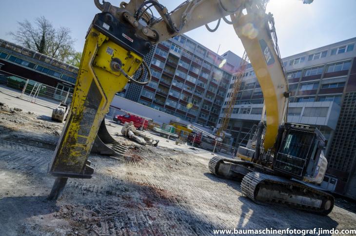 Abbruch_Verwaltungstrakt_Pracelsius_Klinik_23.04.15__3_von_23_.jpg