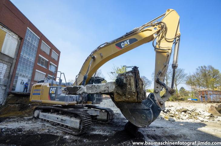 Abbruch_Verwaltungstrakt_Pracelsius_Klinik_23.04.15__11_von_23_.jpg