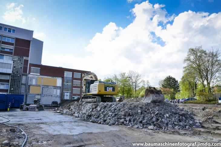 Abbruch_Verwaltungstrakt_Paracelsiusklinik_28.04.15__12_von_20_.jpg