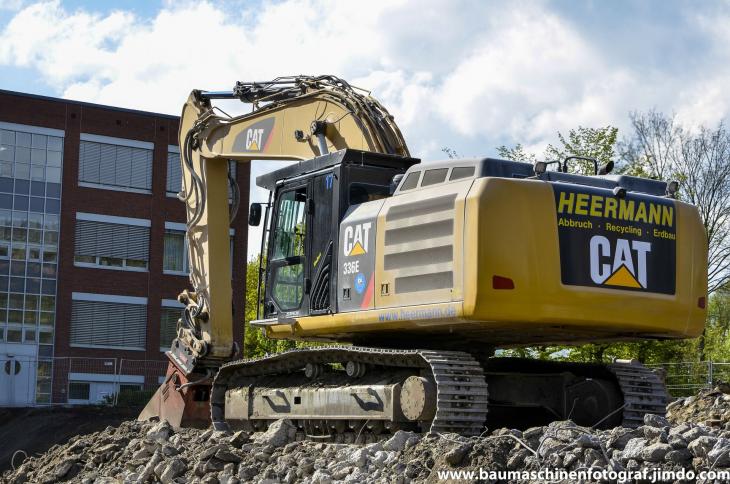 Abbruch_Verwaltungstrakt_Paracelsiusklinik_28.04.15__13_von_20_.jpg