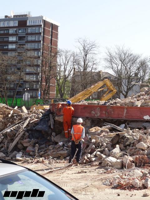 London_Abbruchbaustelle_2015__9_.JPG