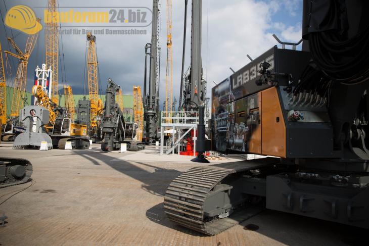 Bauforum24_Fotostrecke_Liebherr_Nenzing_Technikertag_2015_176.jpg