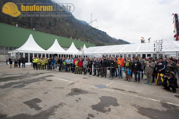 Bauforum24_Fotostrecke_Liebherr_Nenzing_Technikertag_2015_127.jpg