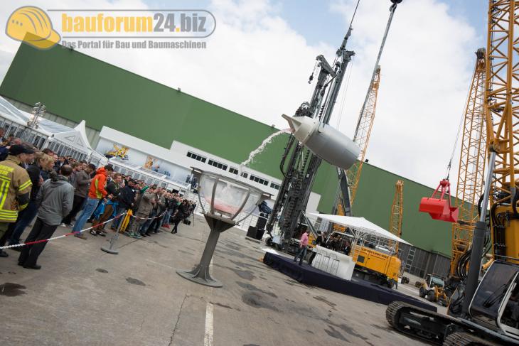 Bauforum24_Fotostrecke_Liebherr_Nenzing_Technikertag_2015_134.jpg