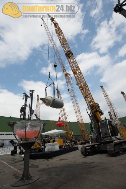 Bauforum24_Fotostrecke_Liebherr_Nenzing_Technikertag_2015_142.jpg