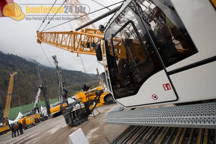 Bauforum24_Fotostrecke_Liebherr_Nenzing_Technikertag_2015_69.jpg