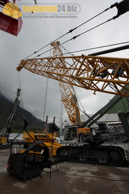 Bauforum24_Fotostrecke_Liebherr_Nenzing_Technikertag_2015_75.jpg