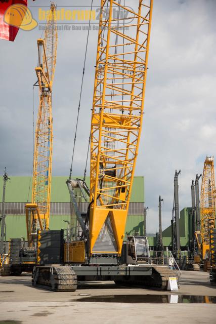 Bauforum24_Fotostrecke_Liebherr_Nenzing_Technikertag_2015_159.jpg