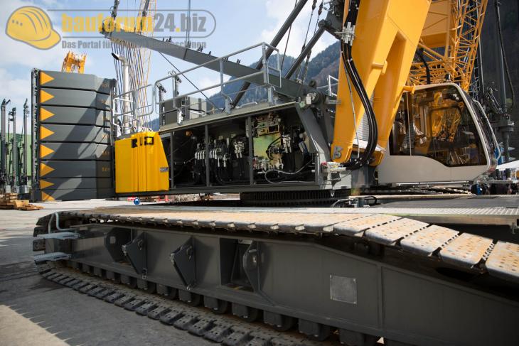 Bauforum24_Fotostrecke_Liebherr_Nenzing_Technikertag_2015_165.jpg