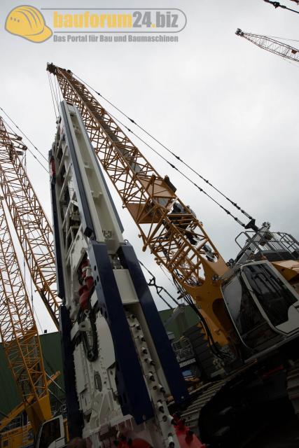 Bauforum24_Fotostrecke_Liebherr_Nenzing_Technikertag_2015_49.jpg