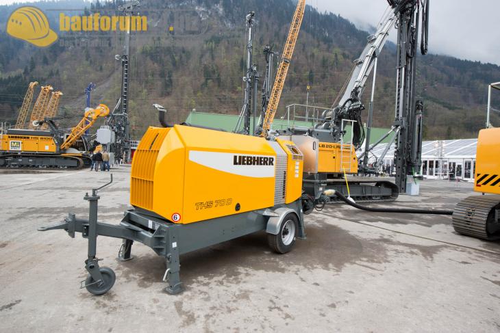 Bauforum24_Fotostrecke_Liebherr_Nenzing_Technikertag_2015_80.jpg