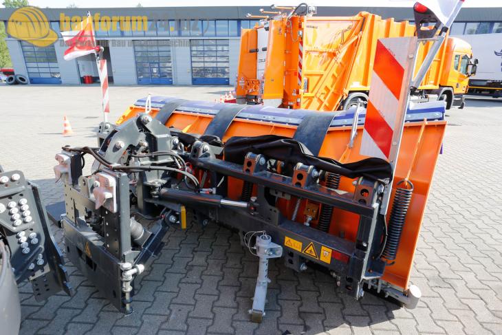 Bauforum24_Fotostrecke_Scania_Orange_Days_2015_Hannover_74.jpg