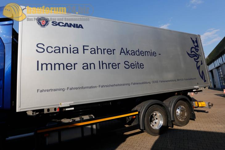 Bauforum24_Fotostrecke_Scania_Orange_Days_2015_Hannover_214.jpg