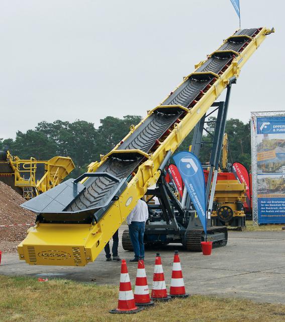 5_Oppermann_Fuss_Keestrack_Stacker.jpg